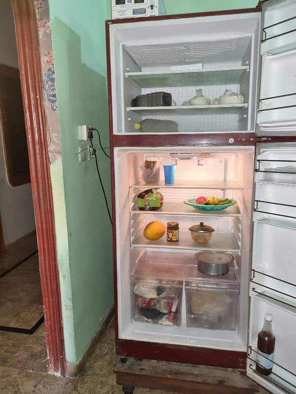 Waves Refrigerator | In Used Condition 6