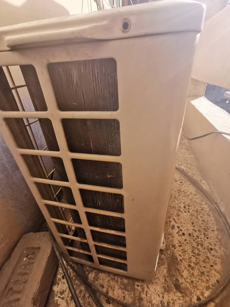 Gree split ac 7