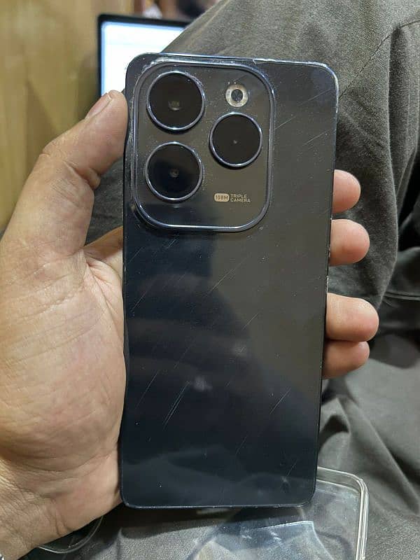 Infinix hot 40 0