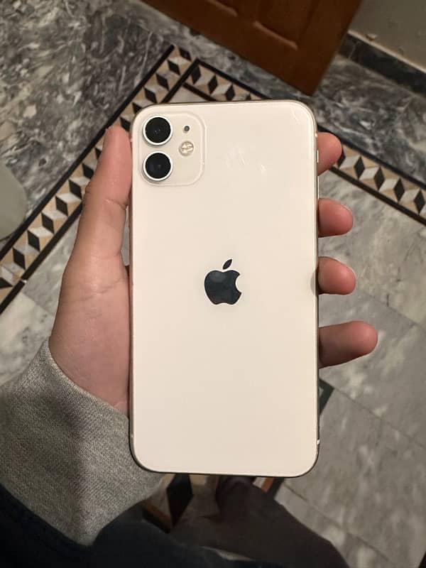 I phone 11 128 gb 5