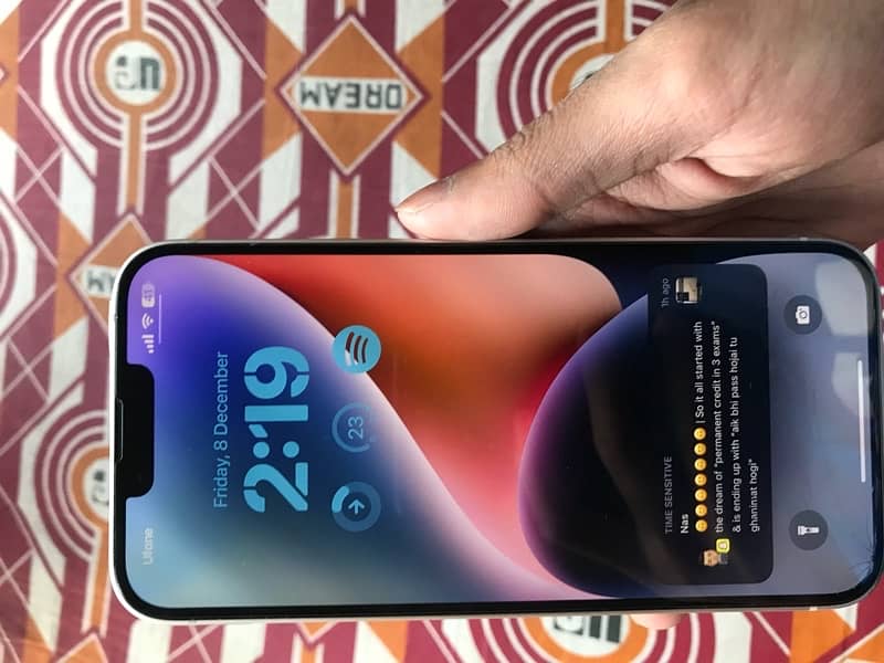Iphone 14 plus 128 gb Non-pta starlight colour 1