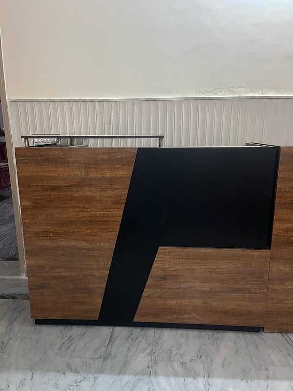 Reception Desk 0