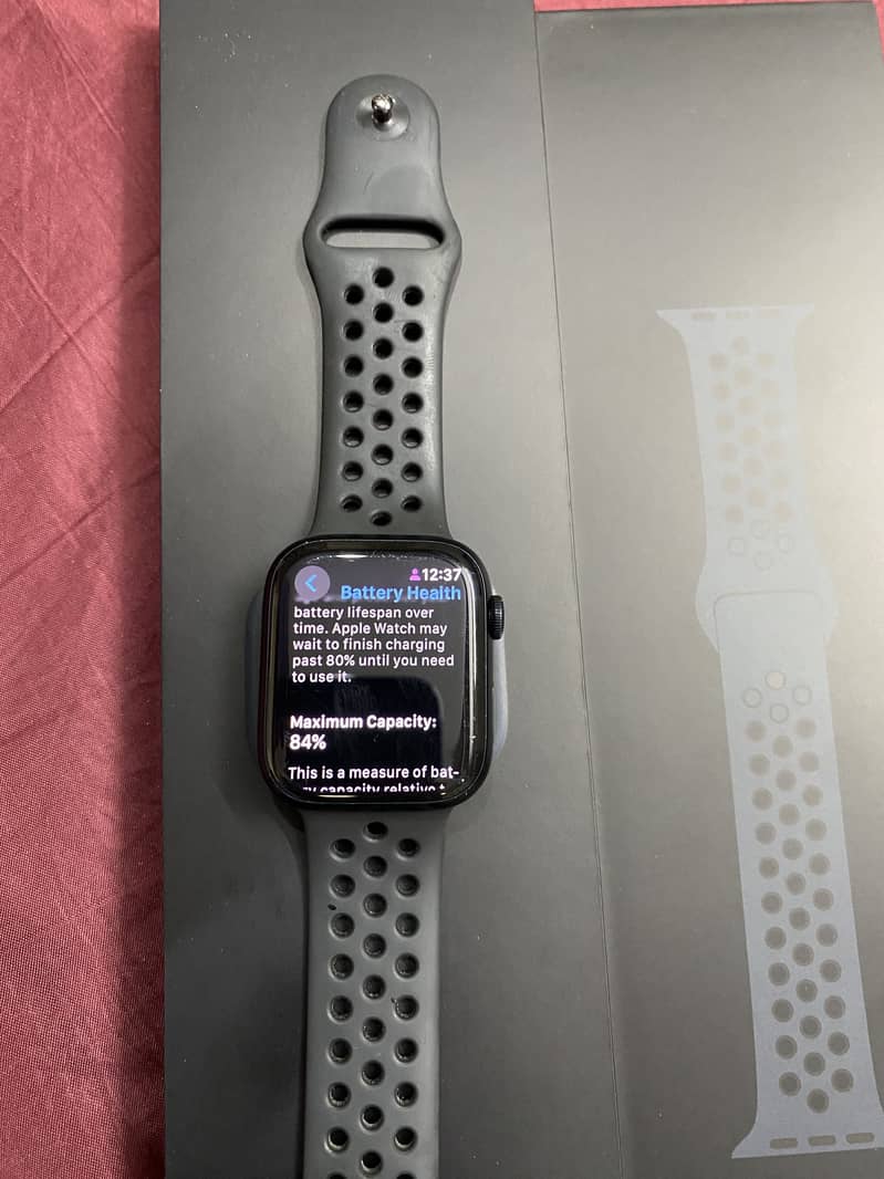 Apple Watch Series 7 Nike+Gps 5