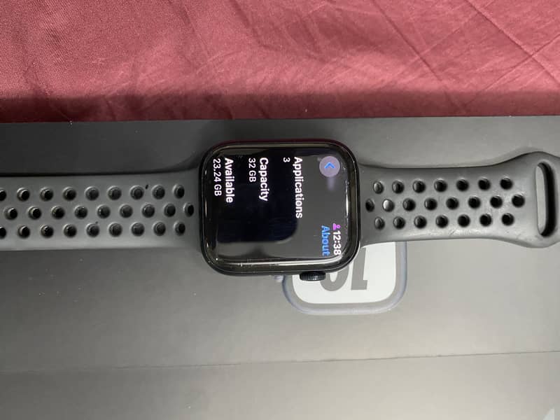 Apple Watch Series 7 Nike+Gps 12