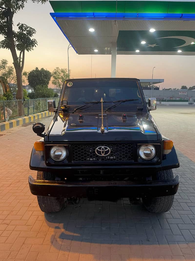 Toyota RKr Land Cruiser 0