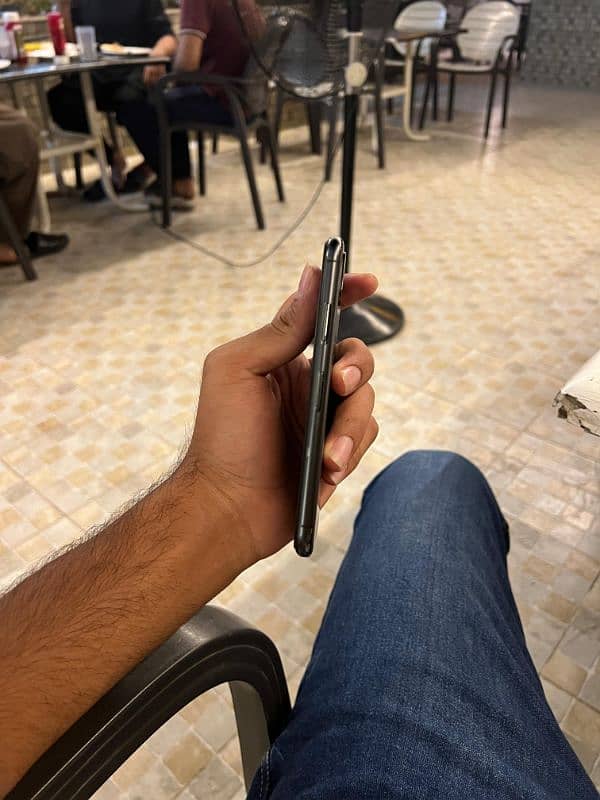 iphone xs 2