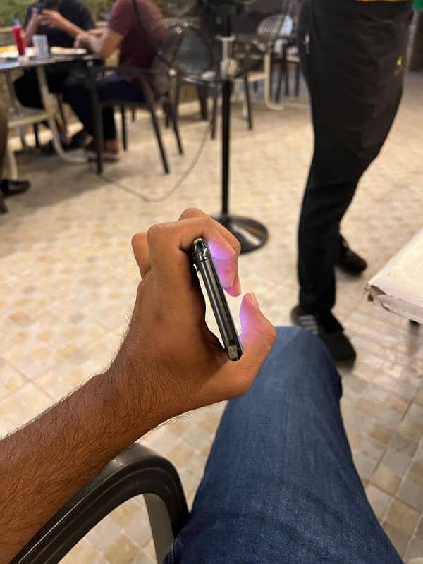 iphone xs 4