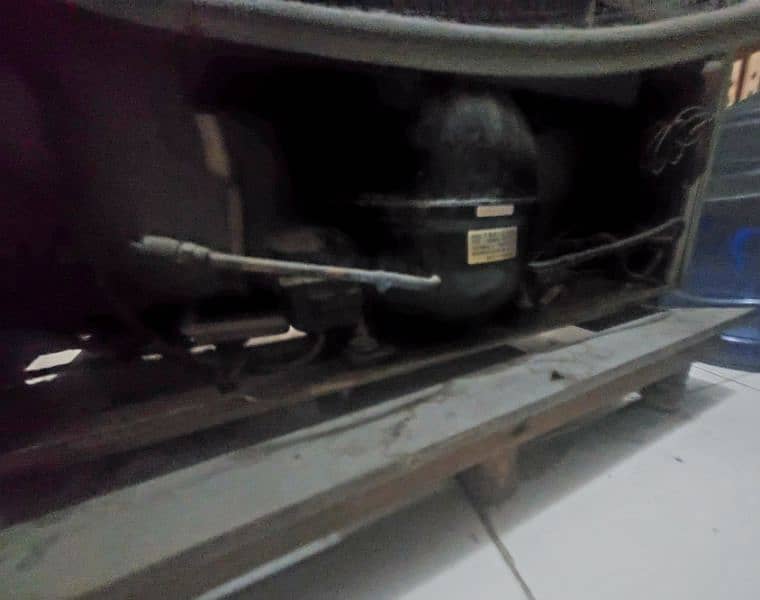 Dawlance fridge 2 door for sale signature model 4