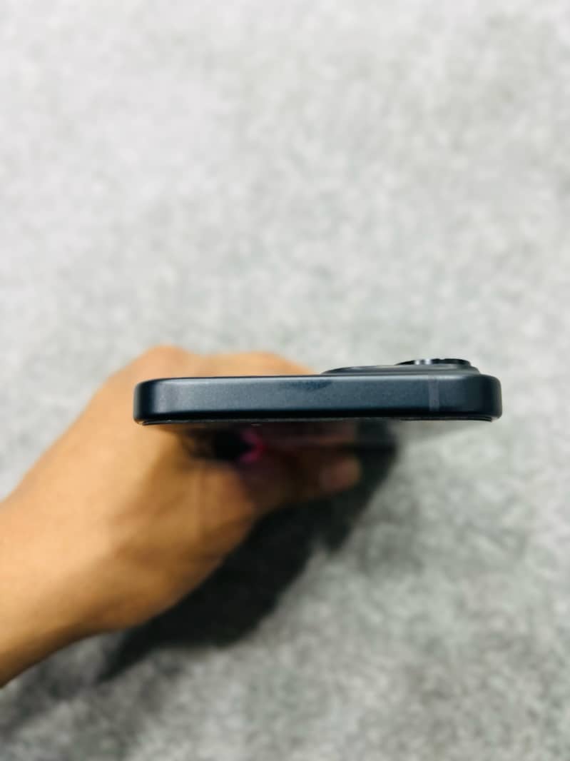 I phone 15 JV 128 LL/A 4