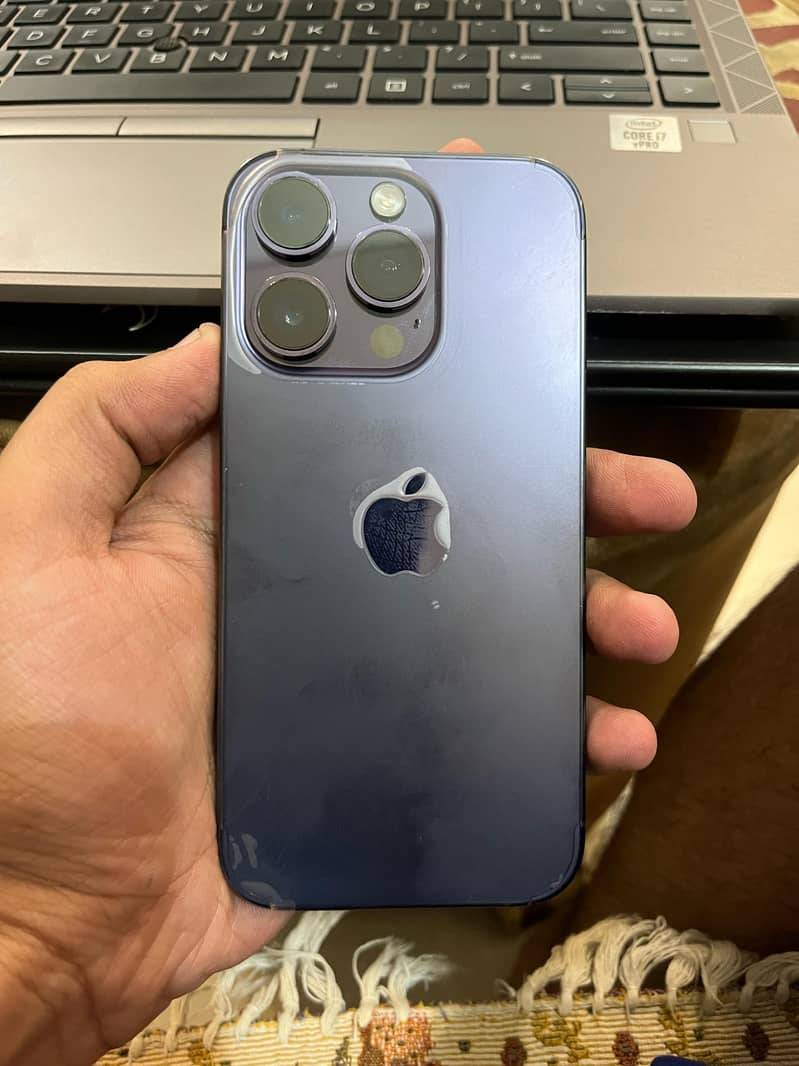 Apple iPhone 14 pro 1
