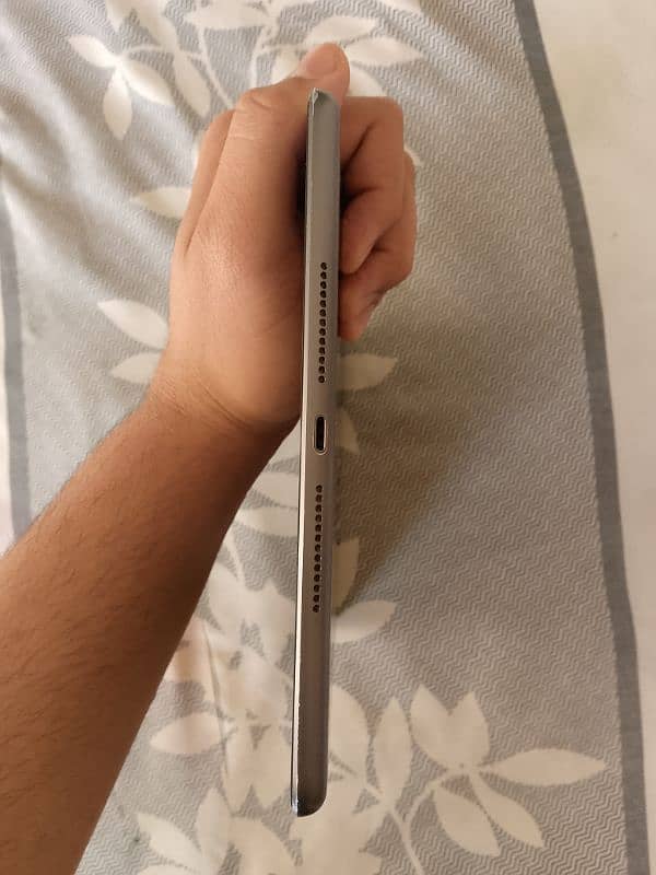ipad 9 gen | 64 gb with box 3