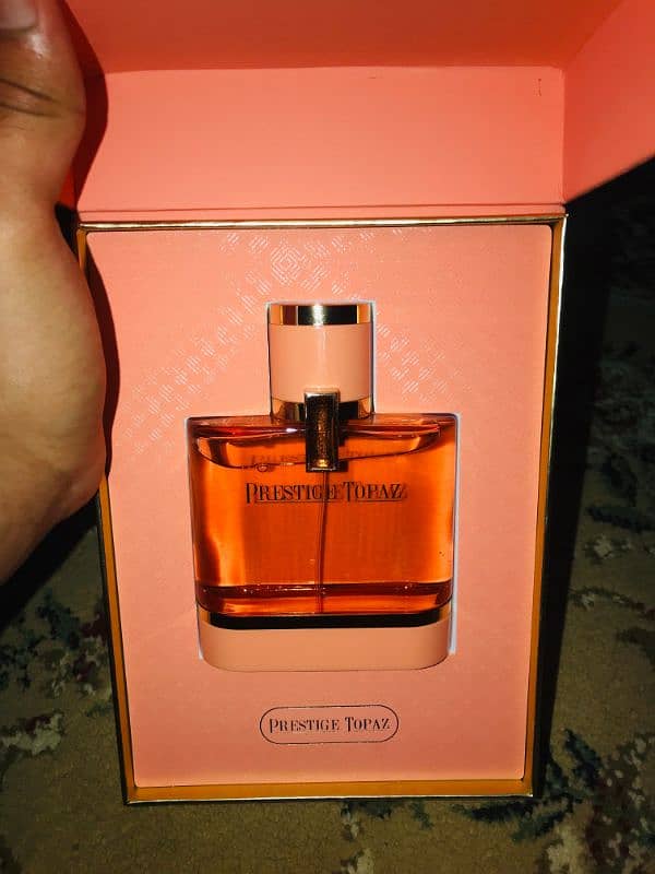 Almajed for Oud Prestige Topaz Perfume for Unisex Eau De Parfum 100ML 3