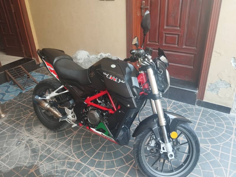 Benelli TNT 25 2018 0