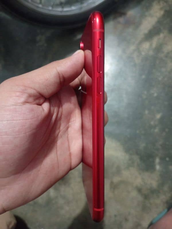 iPhone XR JV 3