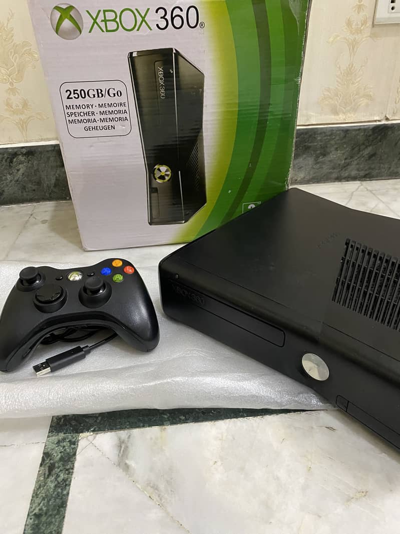 Xbox 360 slim 0