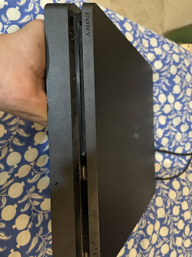 Ps4 slim non jail break 500gb 3