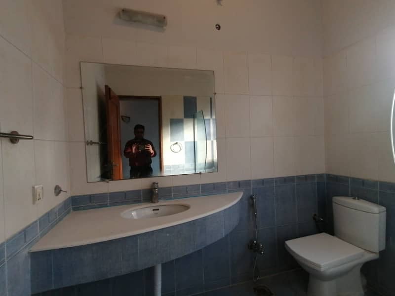DHA 1 Kanal New Out Class Lower Portion For Rent In Phase 5 6