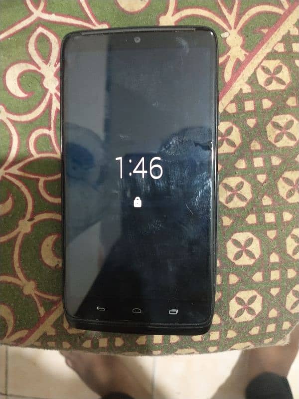 Moto Droid Turbo 4G LTE 3gb 32gb good working Selling 1