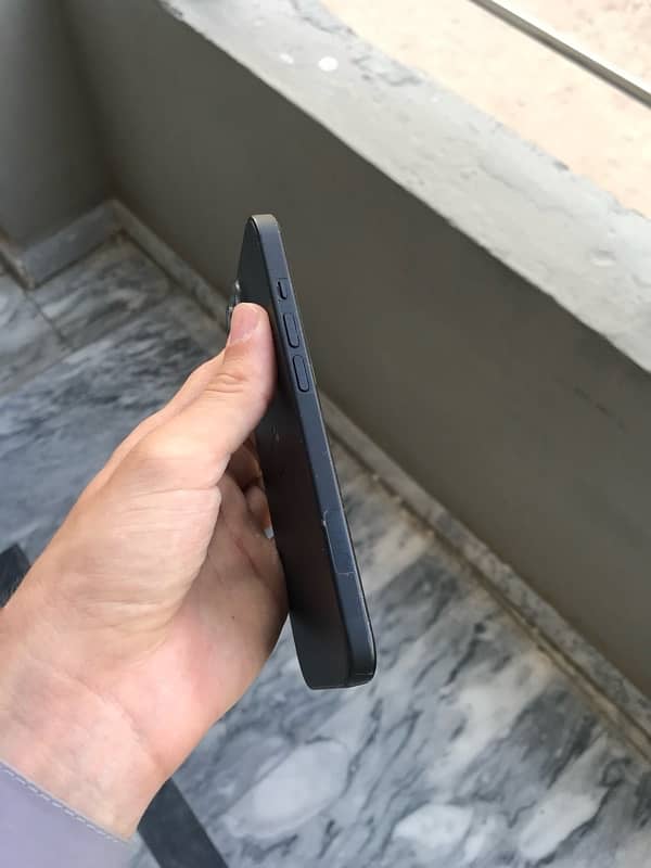 Iphone 15 4