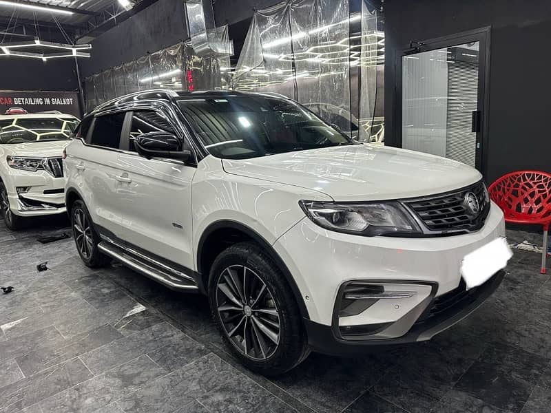 Proton X70 0