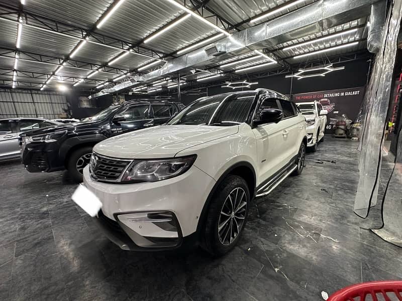 Proton X70 1