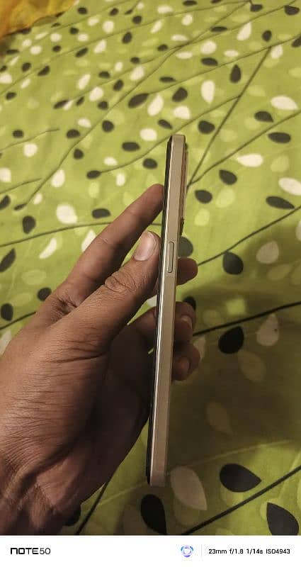 Oppo F21 Pro 10/10 co condition original chargers with box 4