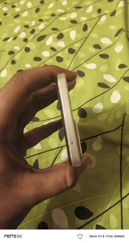 Oppo F21 Pro 10/10 co condition original chargers with box 5