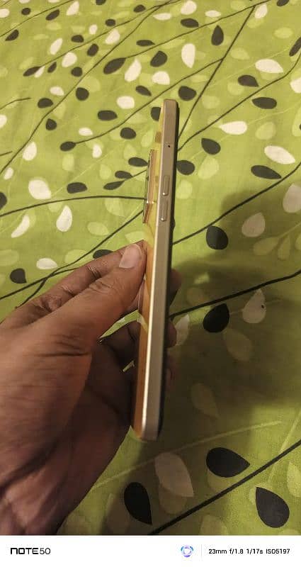 Oppo F21 Pro 10/10 co condition original chargers with box 6