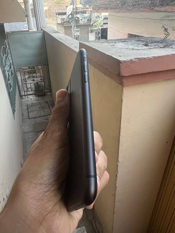 iphone 11 urgent sale 2