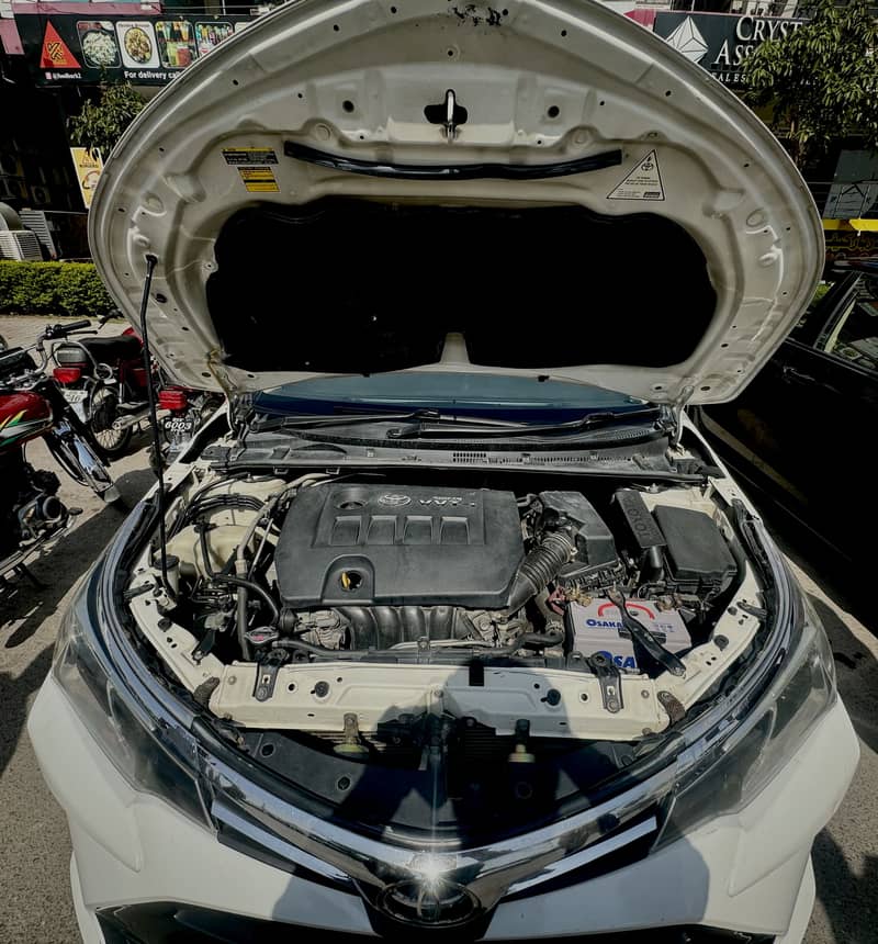 Corolla Altis 1.6 12