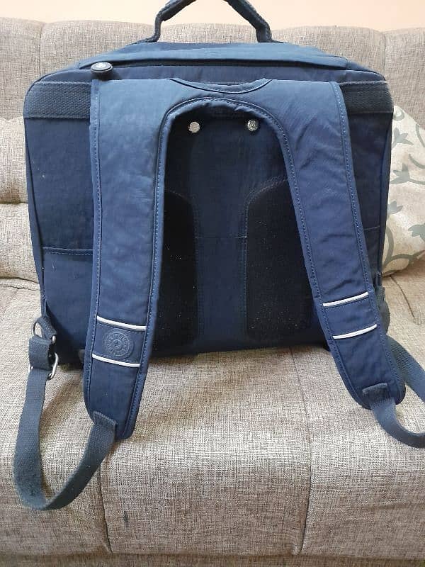 travelling bag. 3
