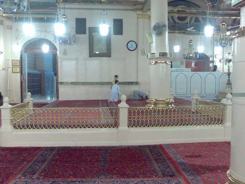 Carpet/Rug of Masjid e Nabvi for Sale 1