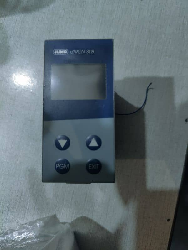 JUMO dtron 308 Temperature controller for sale 0