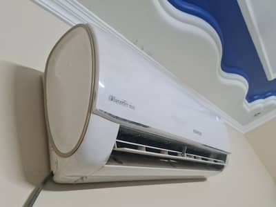 Kenwood 1.0 Ton Inverter