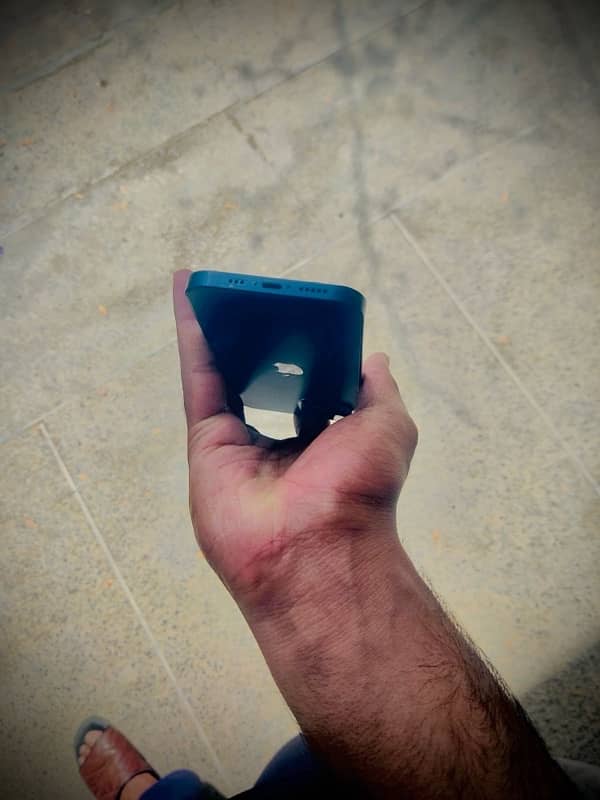 iPhone 13 jv 10/10 2