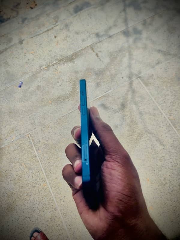 iPhone 13 jv 10/10 3