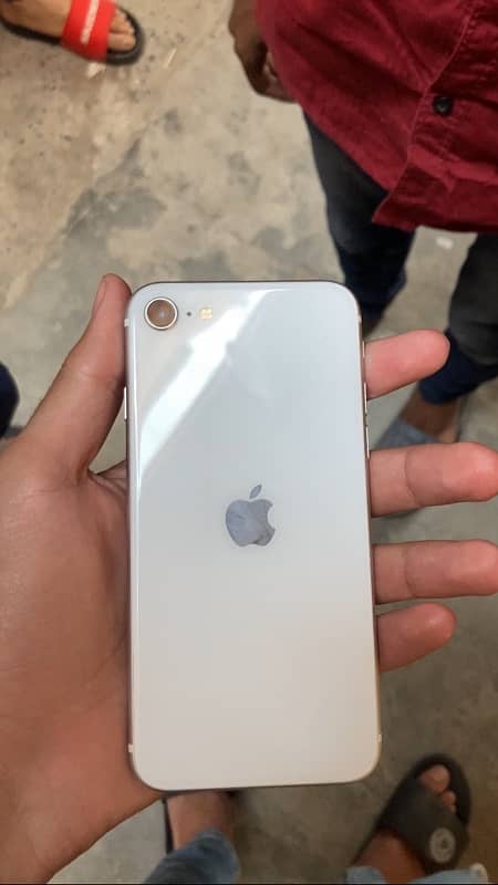 iphone SE 2020 0
