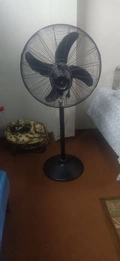 table fan good condition