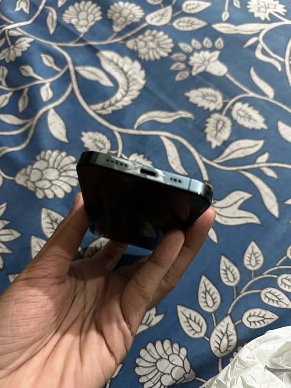 IPhone 12 Pro 4