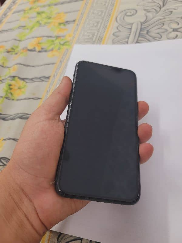 Iphone 11 Pro Max - NON PTA 2