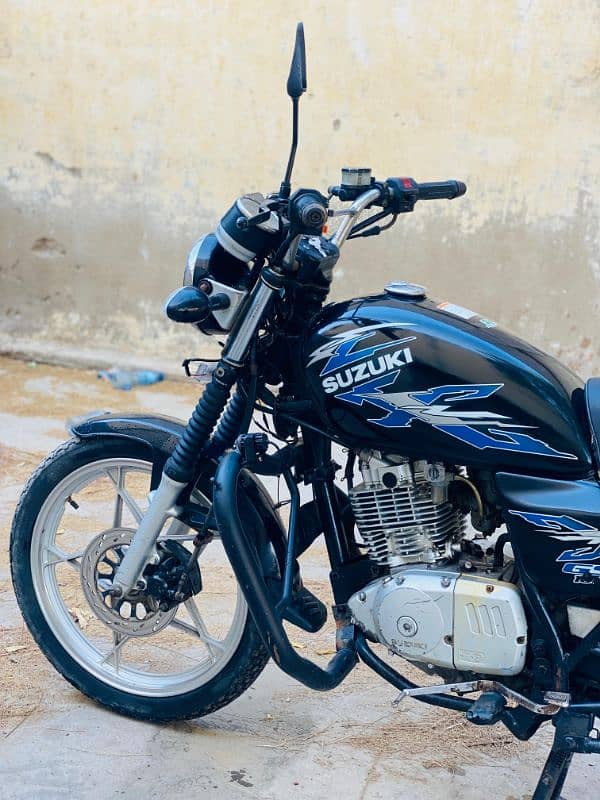 suzuki GS SE model 2019 5