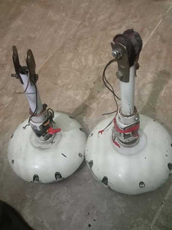 ceiling fane ok condition 4