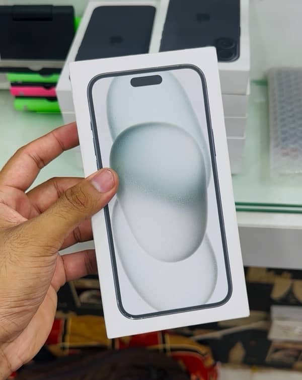 Apple iPhone 15 Plus Factory Unlock USA Box Pack 0
