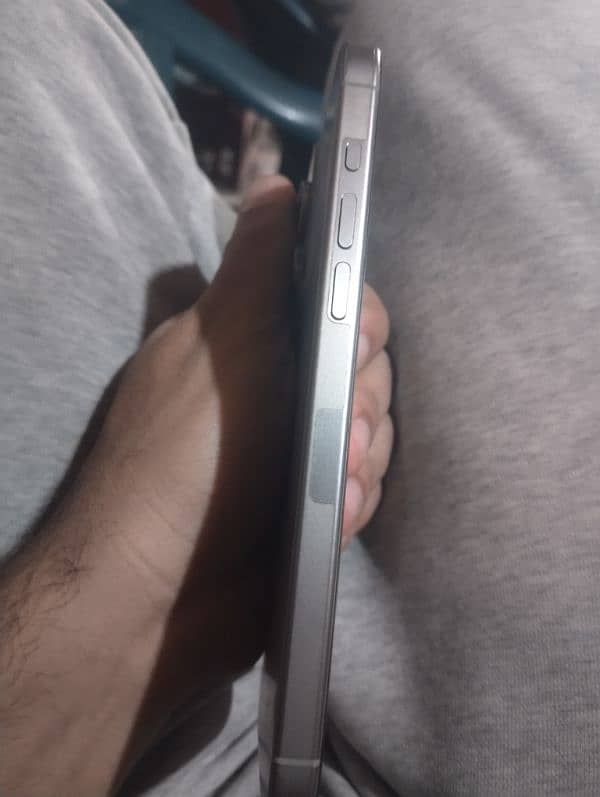 iphone 15 pro max lla model 4 months sim workings0/3/0/0/5/8/4/0/4/6/3 1