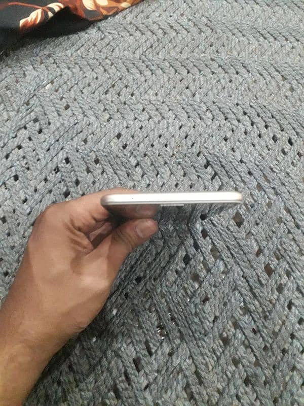 samsung c7 in good condition all ok 4