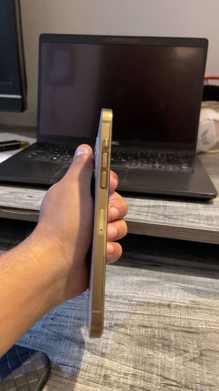 iphone 12 pro max 4