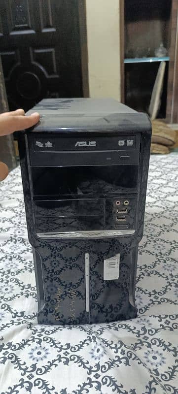 i5 4th gen + RX 590 GME 8 gb 0