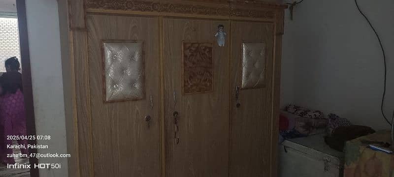 4 PCs Furniture full Condition 8/10 0