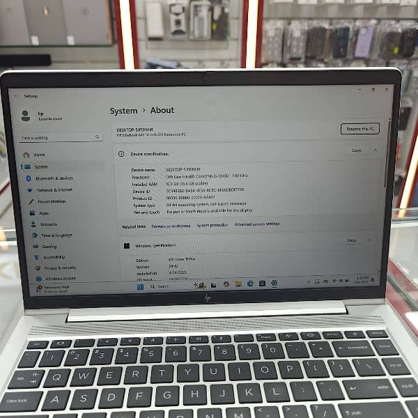 HP EliteBook 640 G10  i5-13th Gen (16gb Ram/255gbSSD) 1