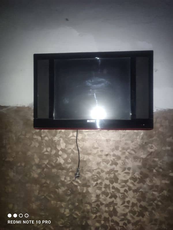 Sony china LCD all ok with new remote 2 year used small size 20 inch 1
